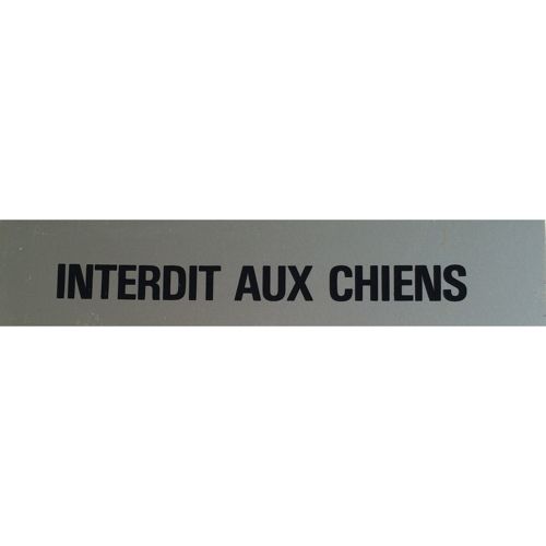 Plaquette adhésive Interdit aux chiens