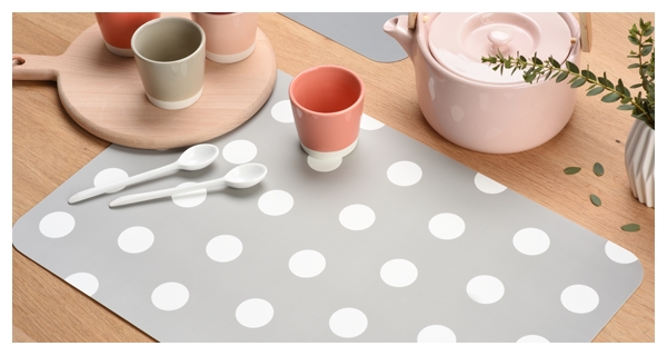 Set de table gris motif